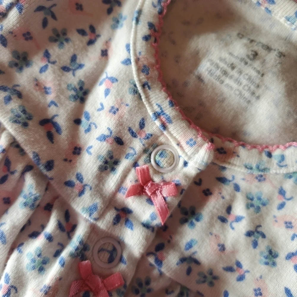 Carter's Baby Girl Size 3m Floral Bubble Romper 100% Cotton White Pink Blue EUC
